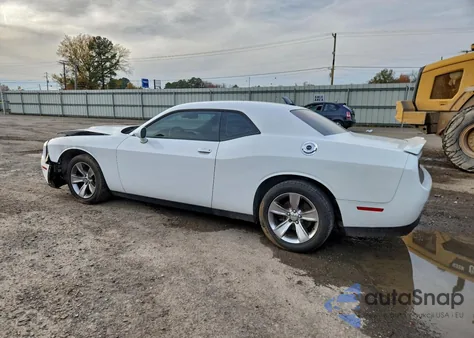 2019 Dodge Challenger Sxt z USA, uszkodzony, nr VIN 2C3CDZAG3KH641972